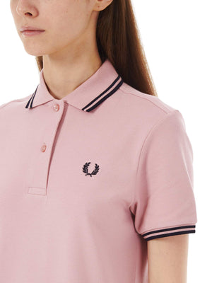 Платье TWIN TIPPED FRED PERRY DRESS Платья FRED PERRY 